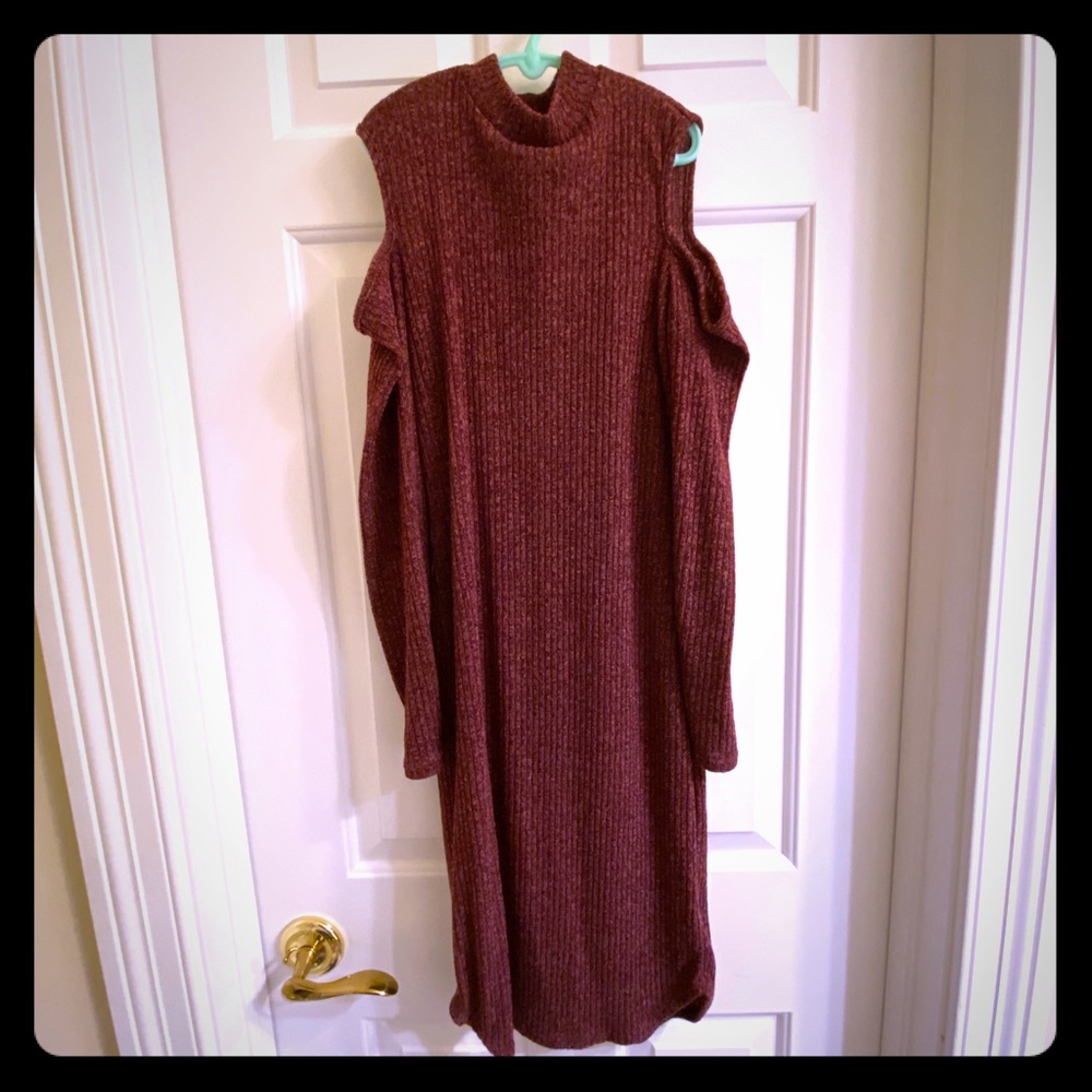 Bodycon maroon knit sweater dress